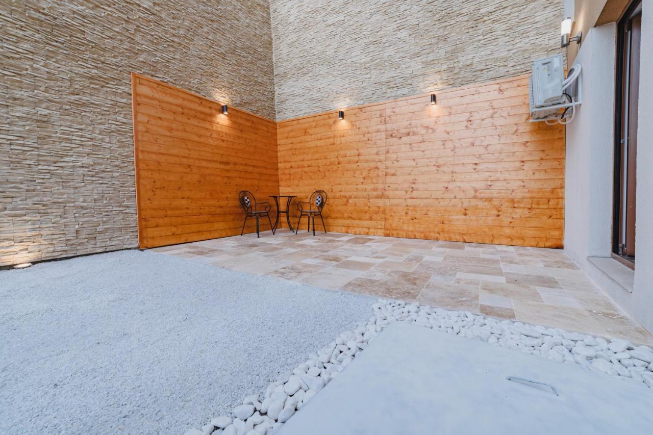 Seasons Atmosphere Studio Apartment Brasov Exterior photo